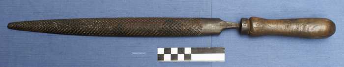 Grote vijl met houten handvat