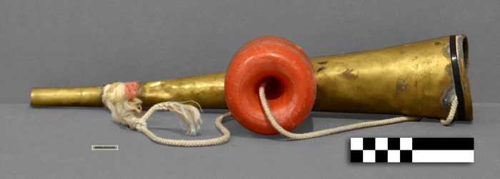 Koperen toeter van redder (met drijfelement)