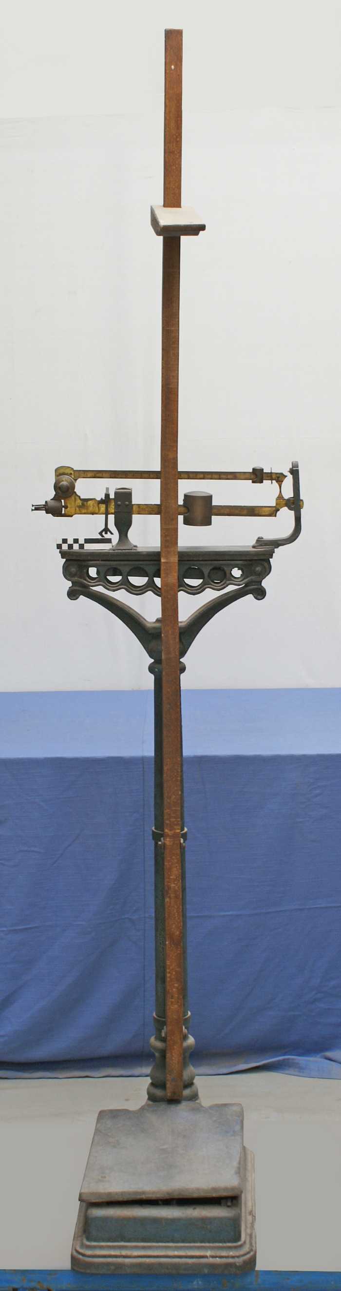 Weegschaal en lengtemeter