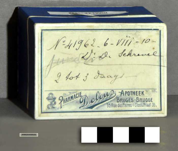 Kartonnen pillendoosje met deksel - Pharmacie Deleus - Brugge