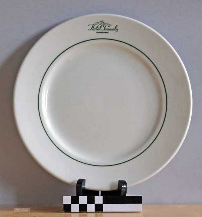 Eetbord `Hotel Pauwels