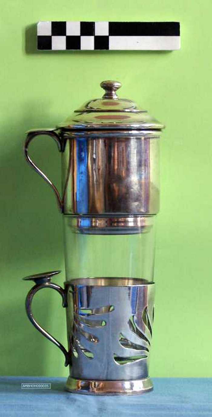 Driedelig zilveren koffiefilter, Hotel Nobus Knokke Het Zoute.