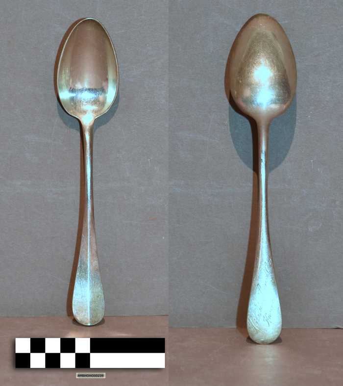 Verzilverde soeplepel - Hôtel du Lion d'Or