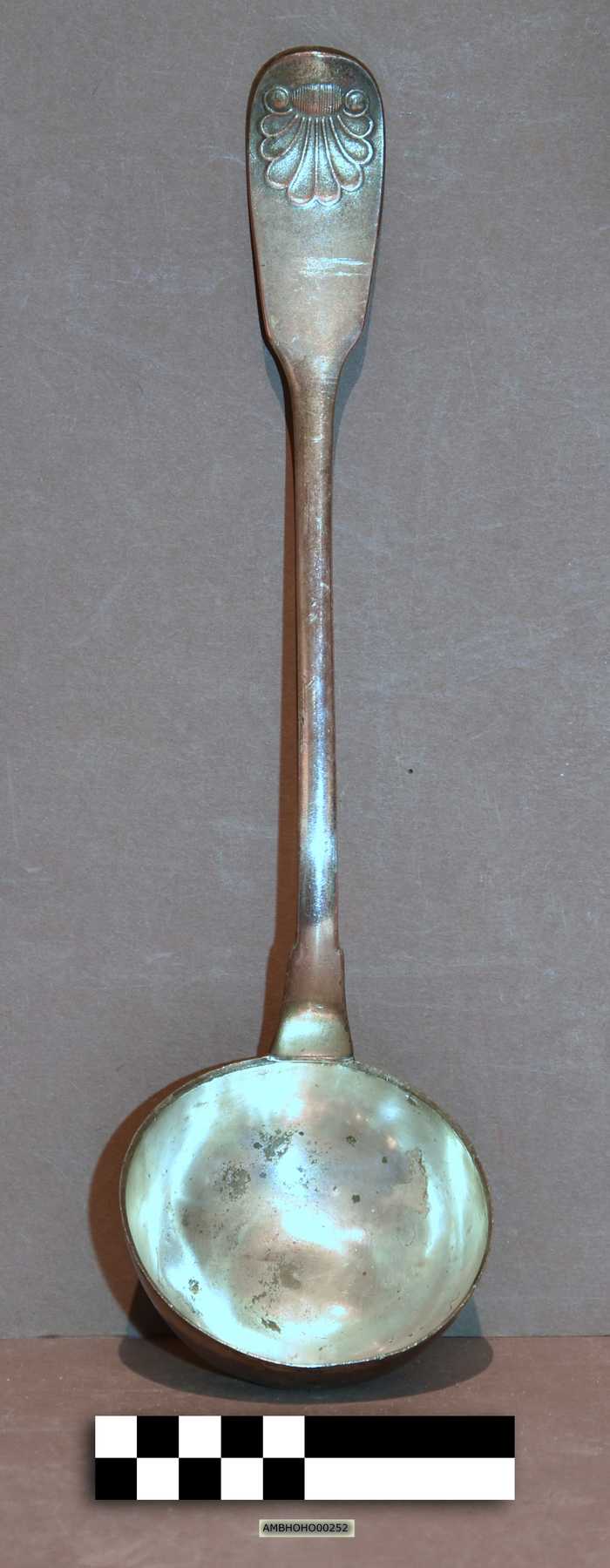 Verzilverde pollepel - Hôtel du Lion d'or