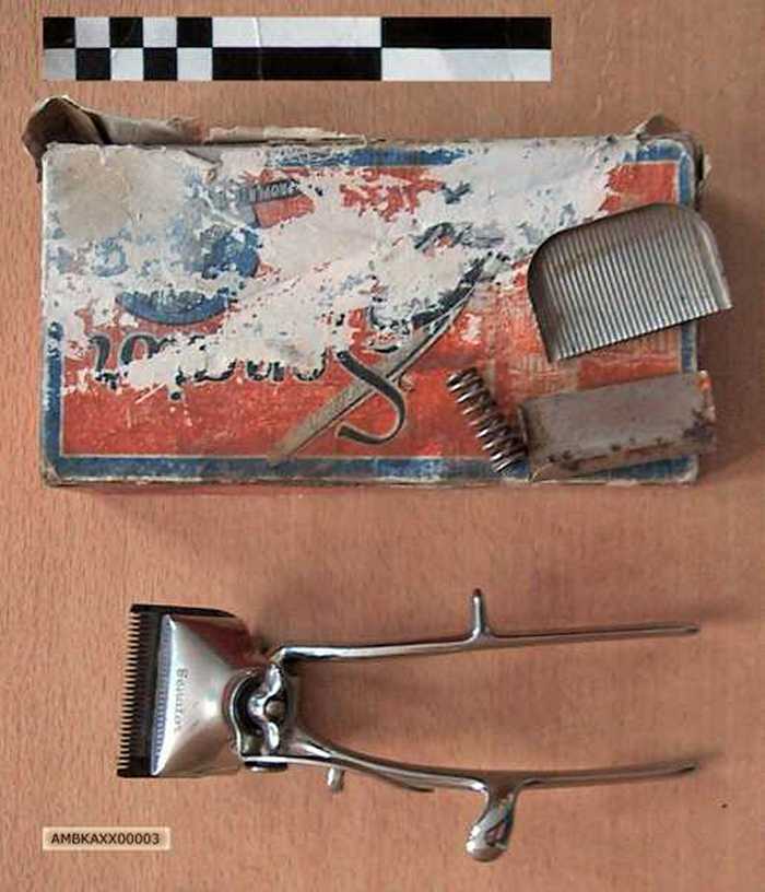 SENATOR Professional hair clipper with guide grip.