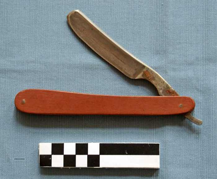 Open scheermes (roodbruin hout)