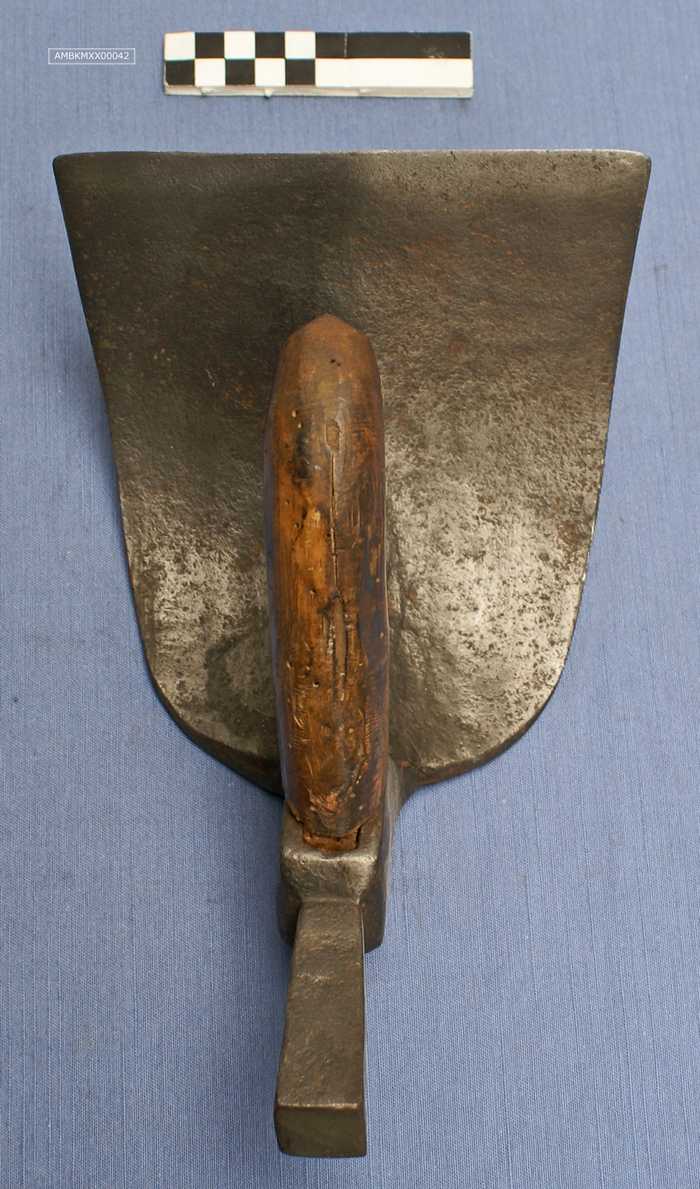 Dissel met houten steel