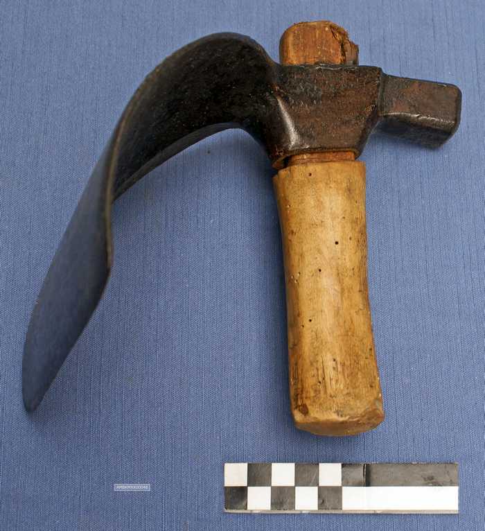 Dissel met houten steel