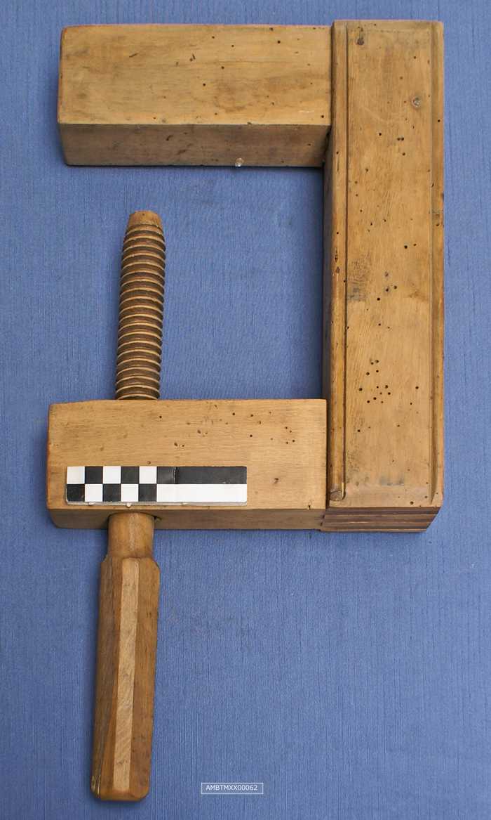 Houten lijmklem of spanvijs