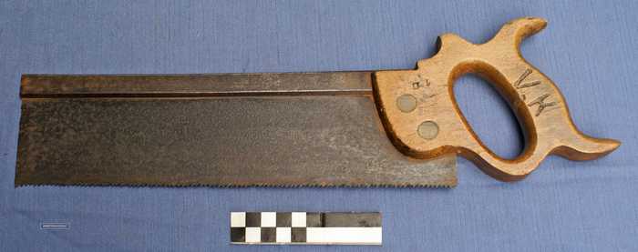 Rugzaag met houten handvat