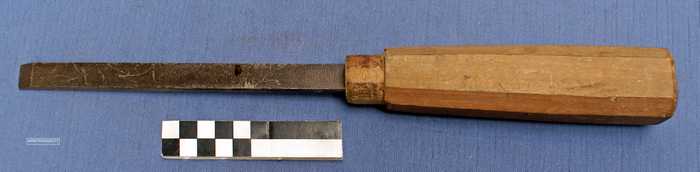 Houtbeitel met houten handvat