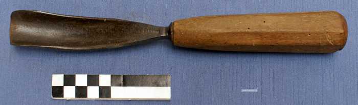 Houtbeitel met houten handvat