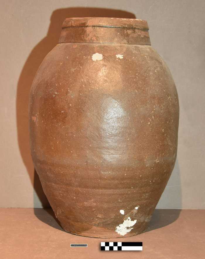 Kruik met oosters opschrift