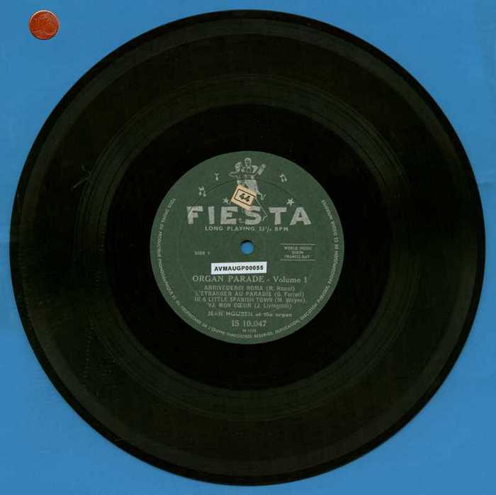 'Organ Parade' door Jean Houben