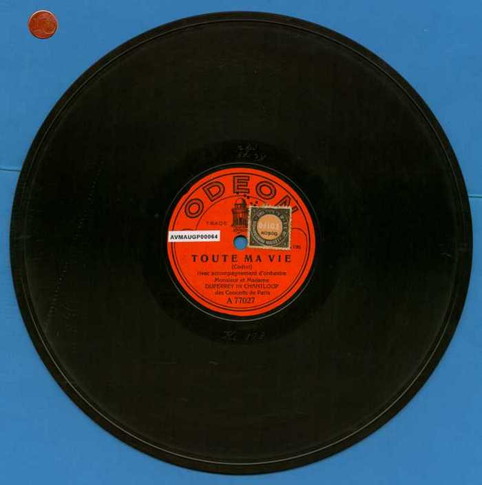 'Toute ma vie' en 'La chanson d'amour' door M.& Mme Duperrey de Chantloup