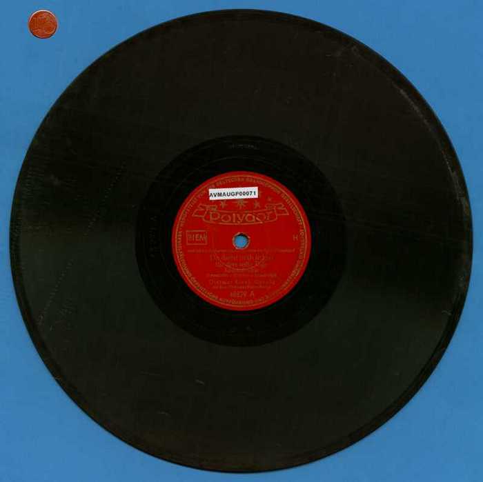 'Du darfst mich lieben für drei tolle Tage' en 'Nur am Rhein möcht' ich sein wenn der Wein blüht' door Dietmar Kivel