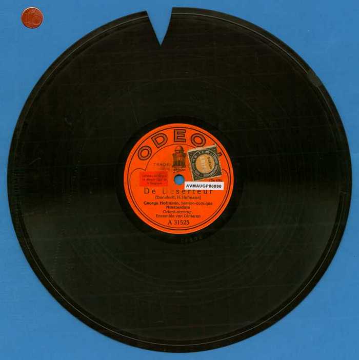 'De deserteur' en 'Vrede Internationaal' door George Hoffman