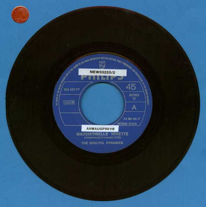 'Mademoiselle Ninette' en 'Monkey' door The Soulful Dynamics