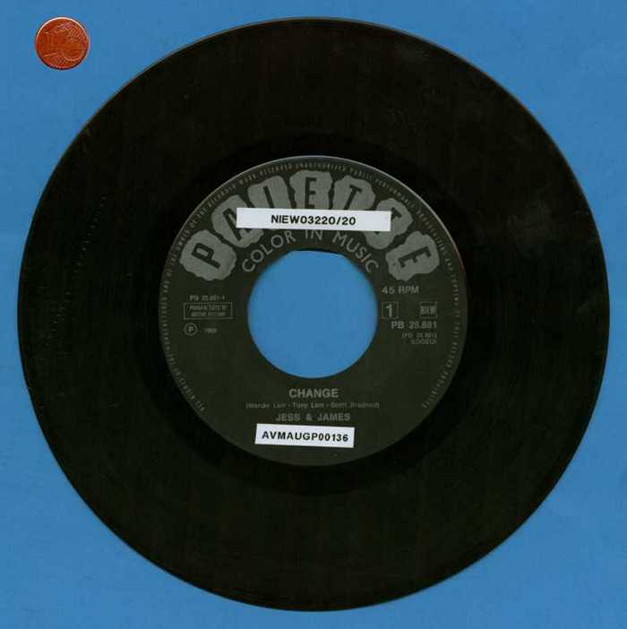 'Change' en 'Julie's Doll' van Jess & James