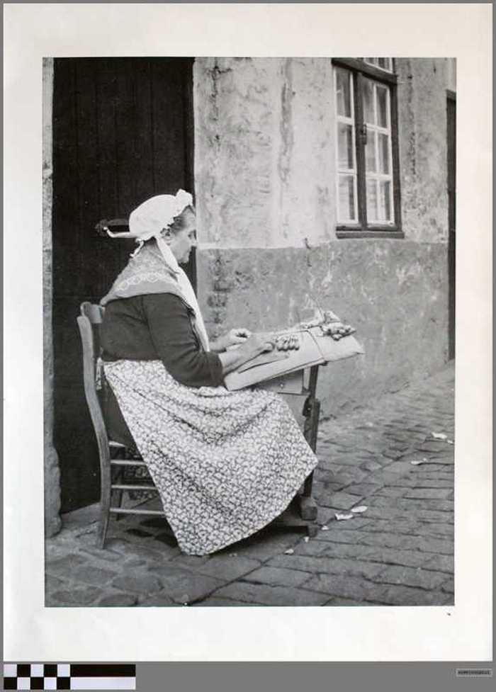 Kantwerkster uit Brugge.