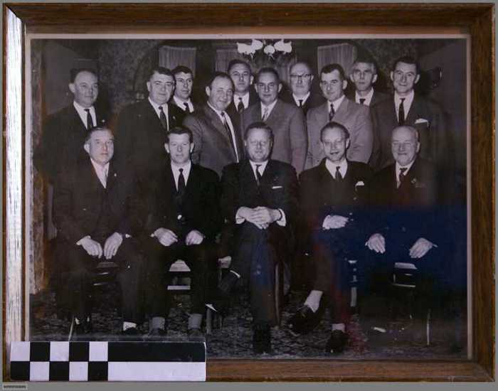 Bestuur OKV van Heist aan Zee in 1955