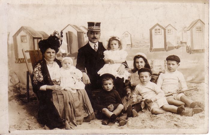 Politieofficier met familie