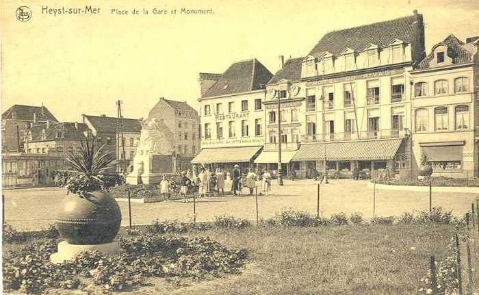 Heyst-sur-Mer - Place de la Gare et Monument