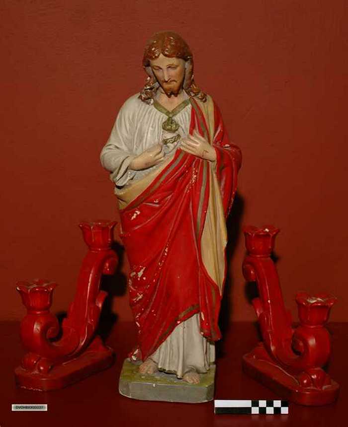 Christus met 2 kandelaars