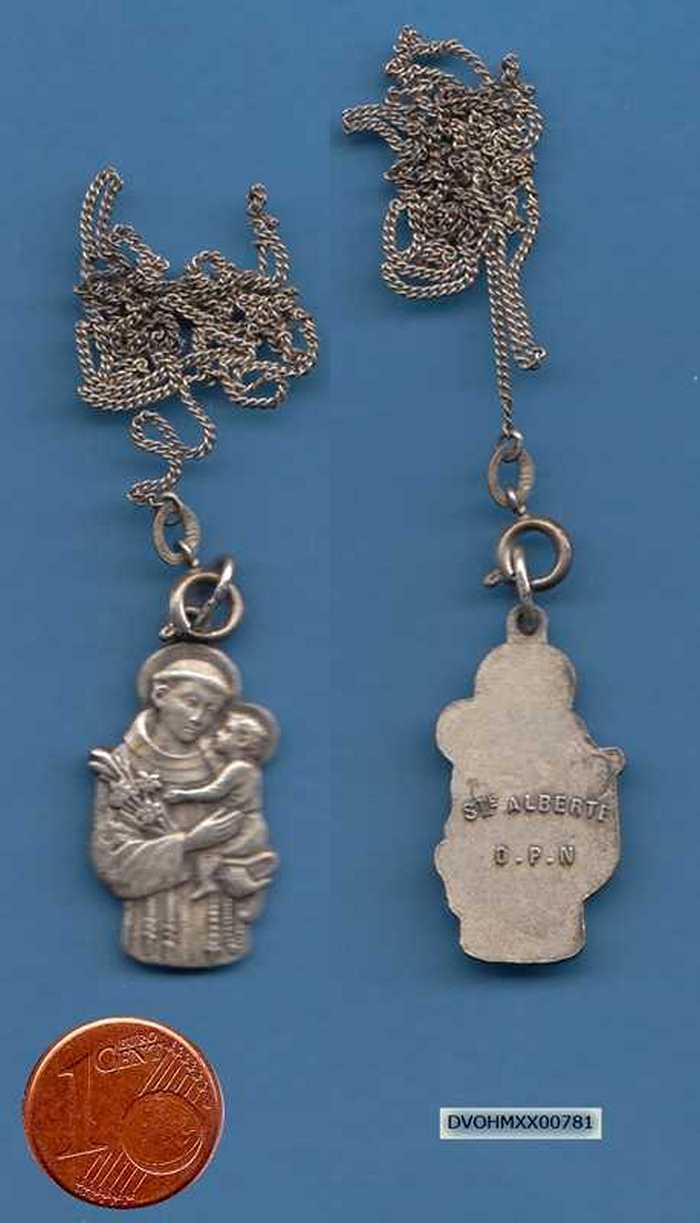 Hanger met ketting: Ste ALBERTE O.P.N