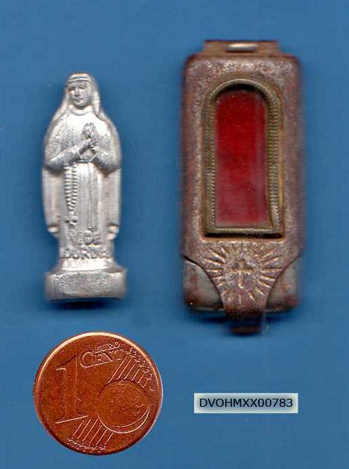 Geluksbrenger: Doosje met beeldje van O. L. Vrouw