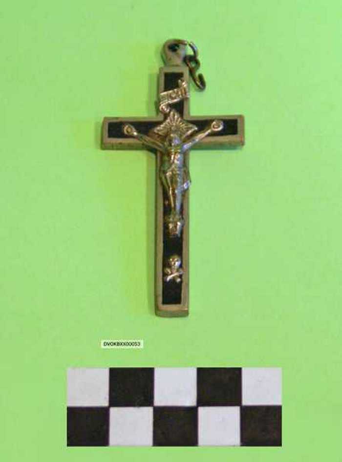 Ebbenhouten kruisbeeld