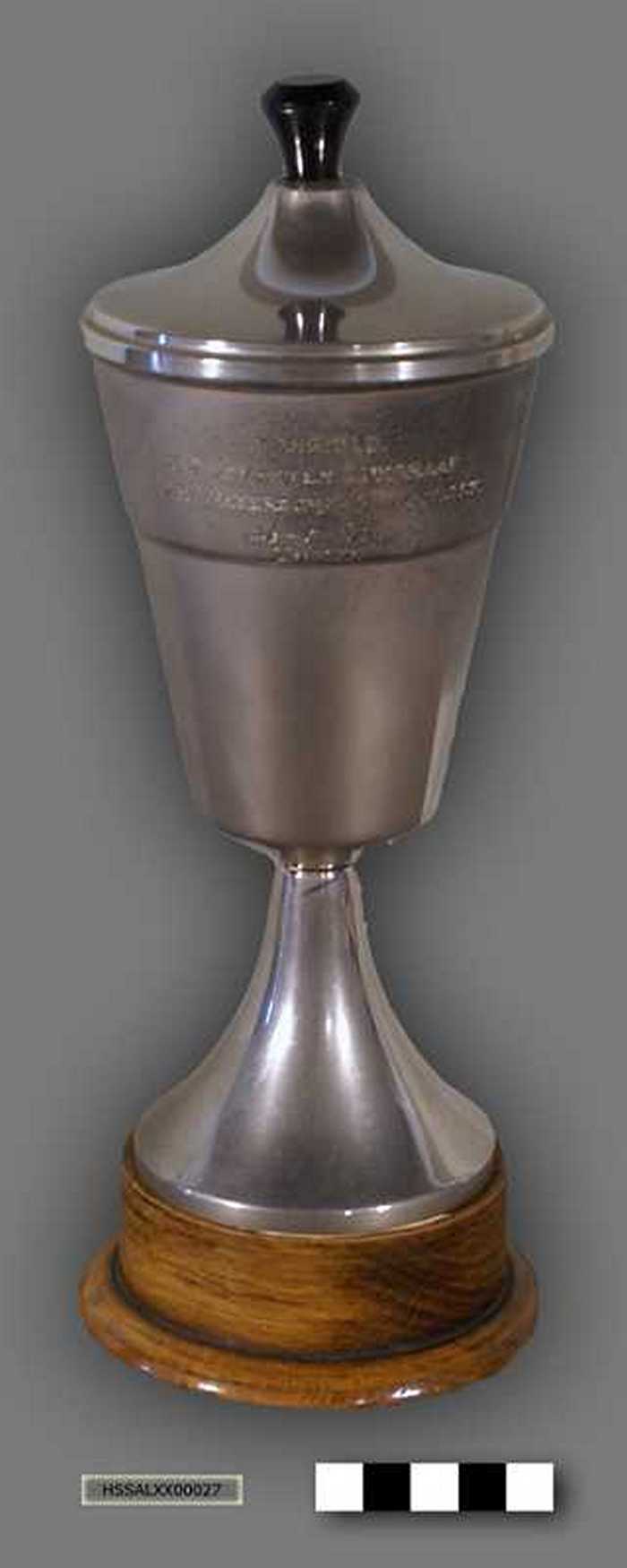 Beker  - Dijkgraaf v.h. Waterschap Poortvliet - Tholen