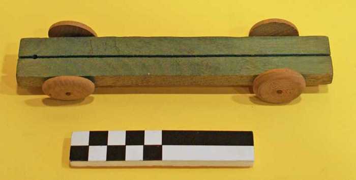 Houten wagentje (twee stuks)