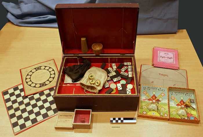 Spellenkoffer `Jeux