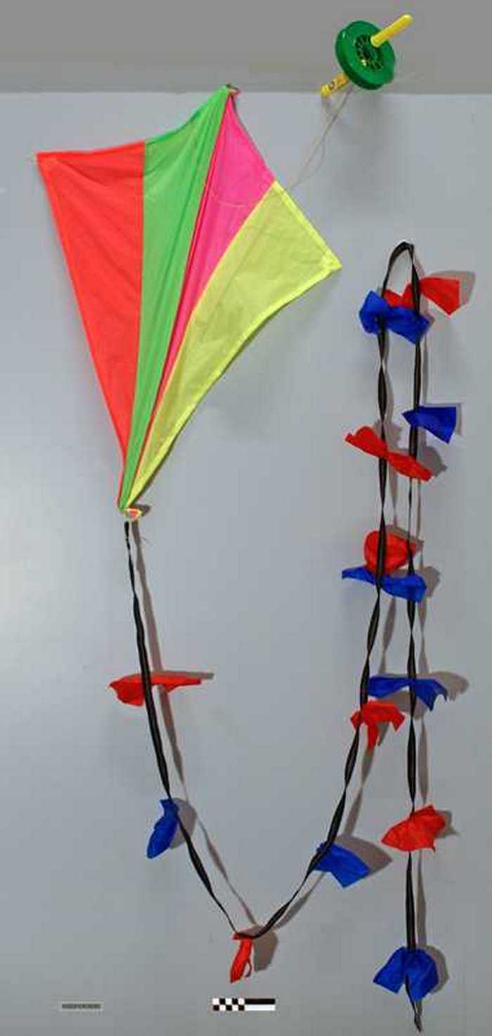 Vlieger met fluokleuren