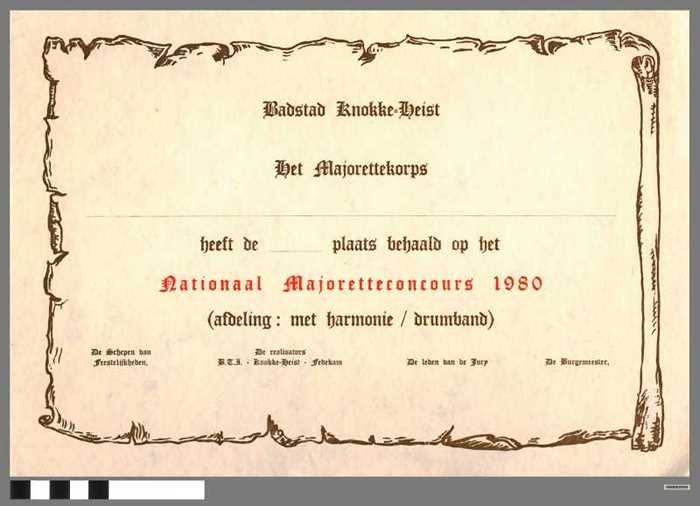 Brevet Nationaal Majoretteconcours 1980. Afdeling met Harmonie/Drumband. Badstad Knokke-Heist. Het Majorettekorps. Blanco.