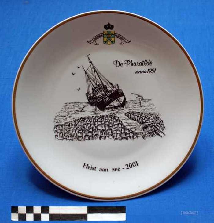 Sierbord in keramiek - Duinengalm Heist aan Zee - `De Pharaïlde anno 1951