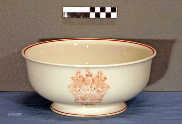 Terrine op voet - Koninklijke Gilde St. Sebastiaan Knocke