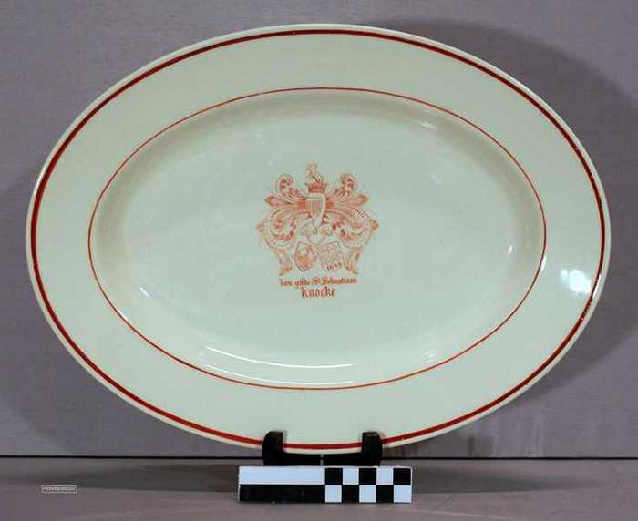 Groot ovaal serveerbord - Koninklijke Gilde St. Sebastiaan Knocke - 2 stuks