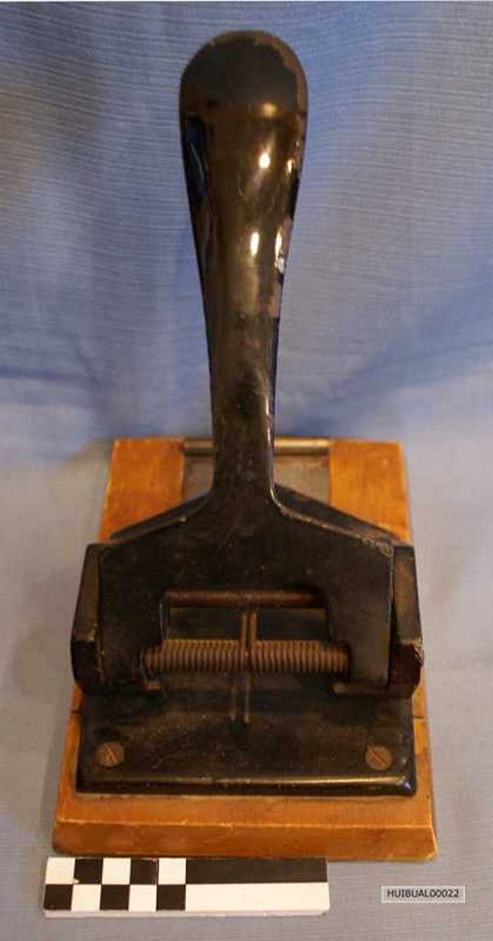 Perforator Soennecken