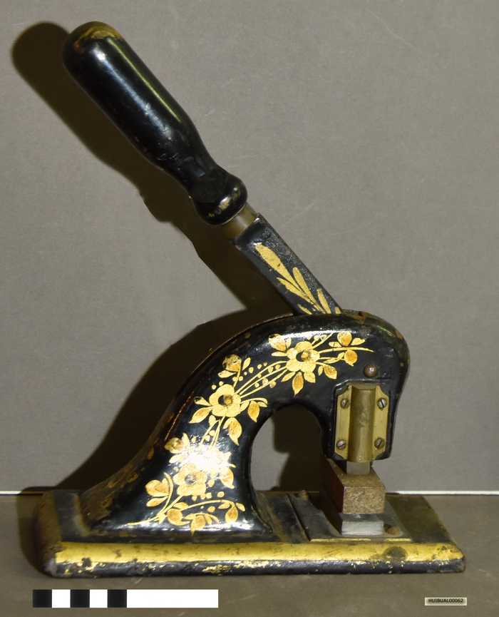 Naamkaartjesstempel: 'E. Everaert - Heyst-sur-mer'