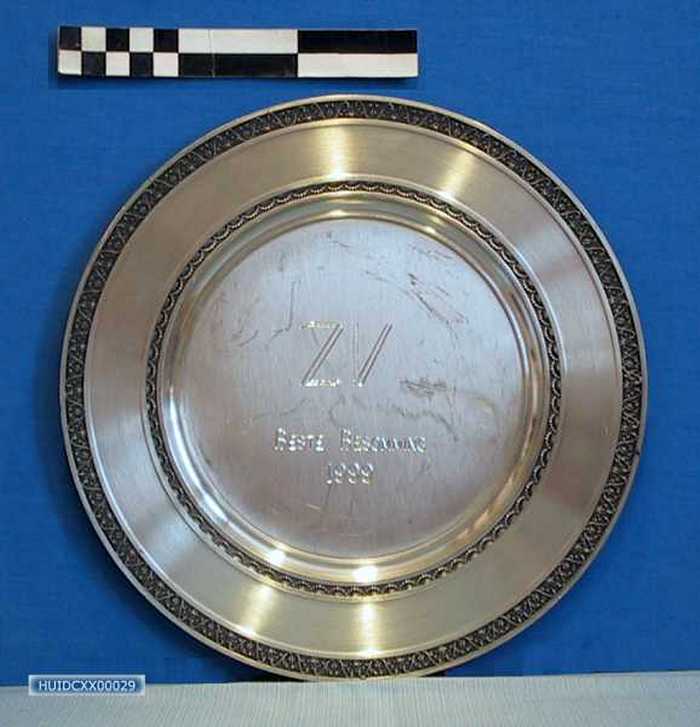 Tinnen sierschaal: ZV Beste Besomming 1999