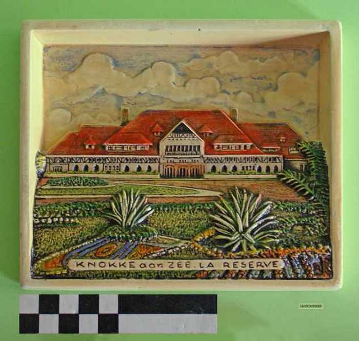 Siertegel `Knokke aan Zee. La Reserve