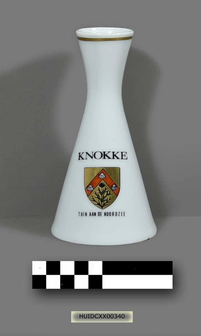 Siervaasje: KNOKKE - Tuin aan de Noordzee