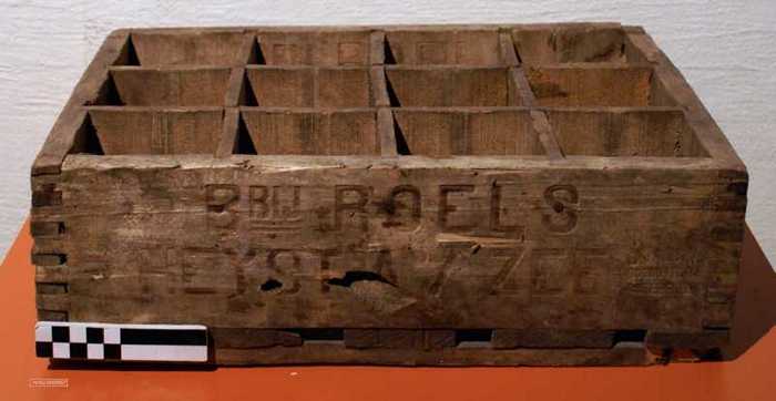 Lege, houten bierbak voor 12 flessen