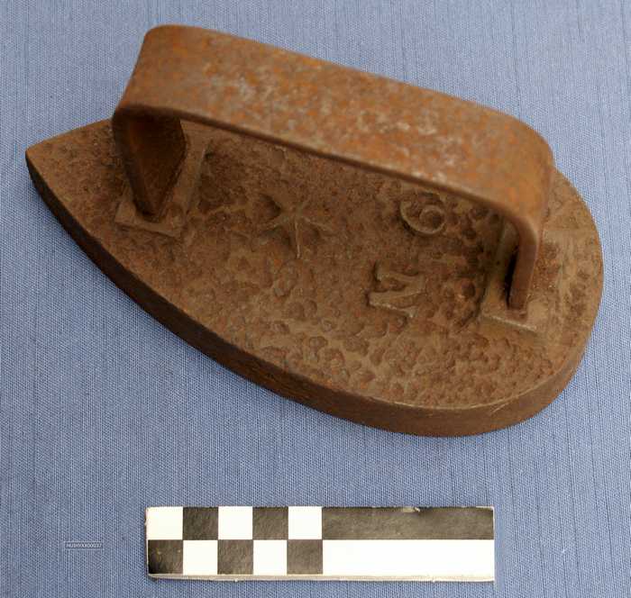 IJzeren strijkbout - N° 6