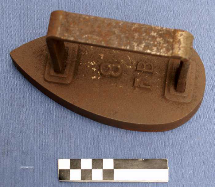 IJzeren strijkbout - N° 8 - FB