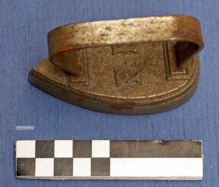 IJzeren strijkbout - klein model - FB