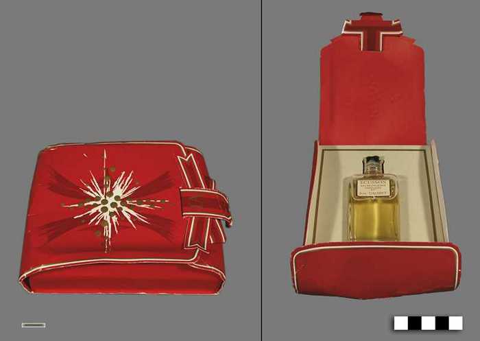 Papieren doosje met fles 'Ecusson'eau de cologne