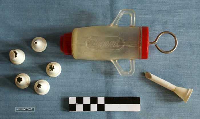 Banketspuit in plastic met verschillende spuitkopjes